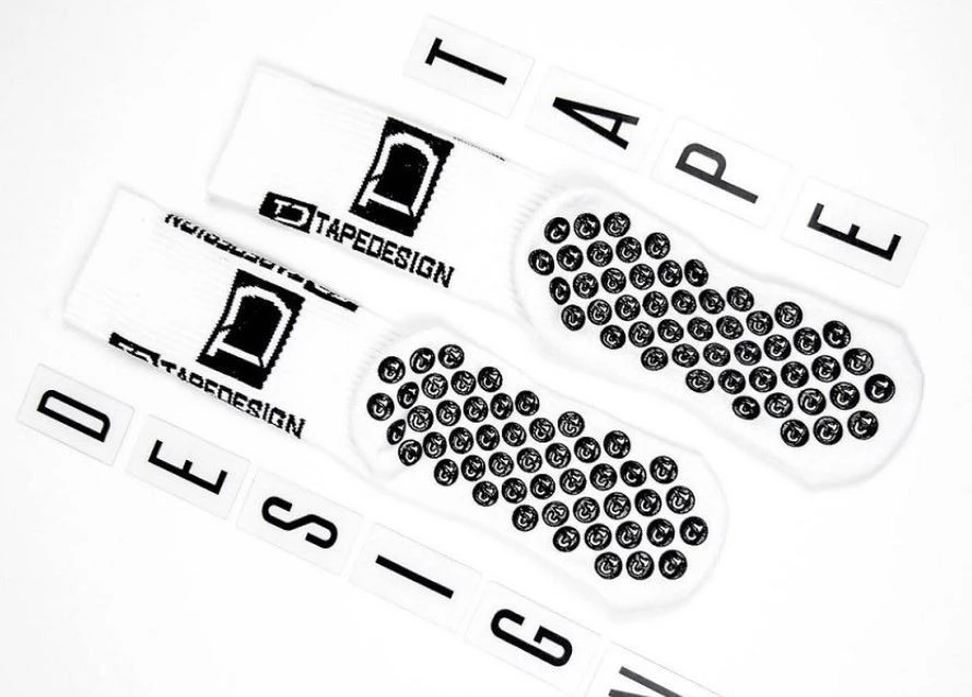 post card Loja online Fútbol Emotion Portugal - Blogs de futebol - meias futebol com grip tape design - 1.webp